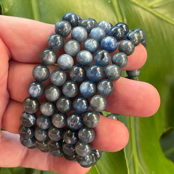 Earth Art hand crafted artisan Jewelry - Genuine blue Kyanite bracelet